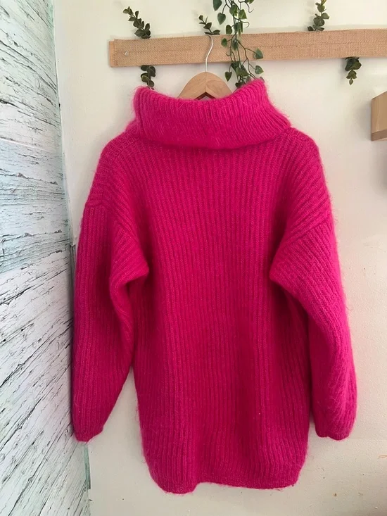 Vintage STUDIO Michele Stuart Mohair Sweater | Hot Pink | Oversized Cozy Knit - Picture 6 of 9
